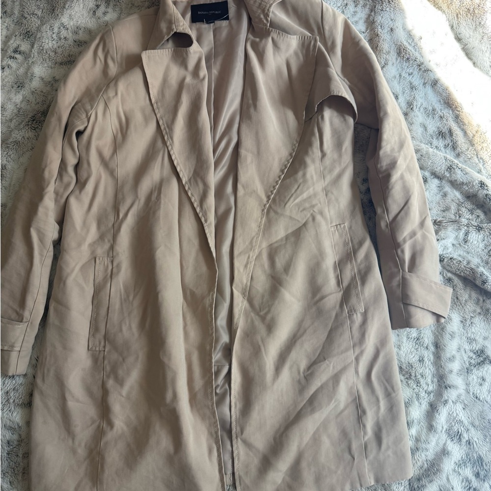 Banana Republic Classic Tan Trench Coat
